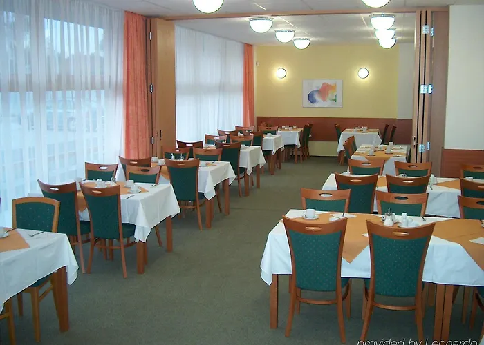 梅里图姆酒店 3*